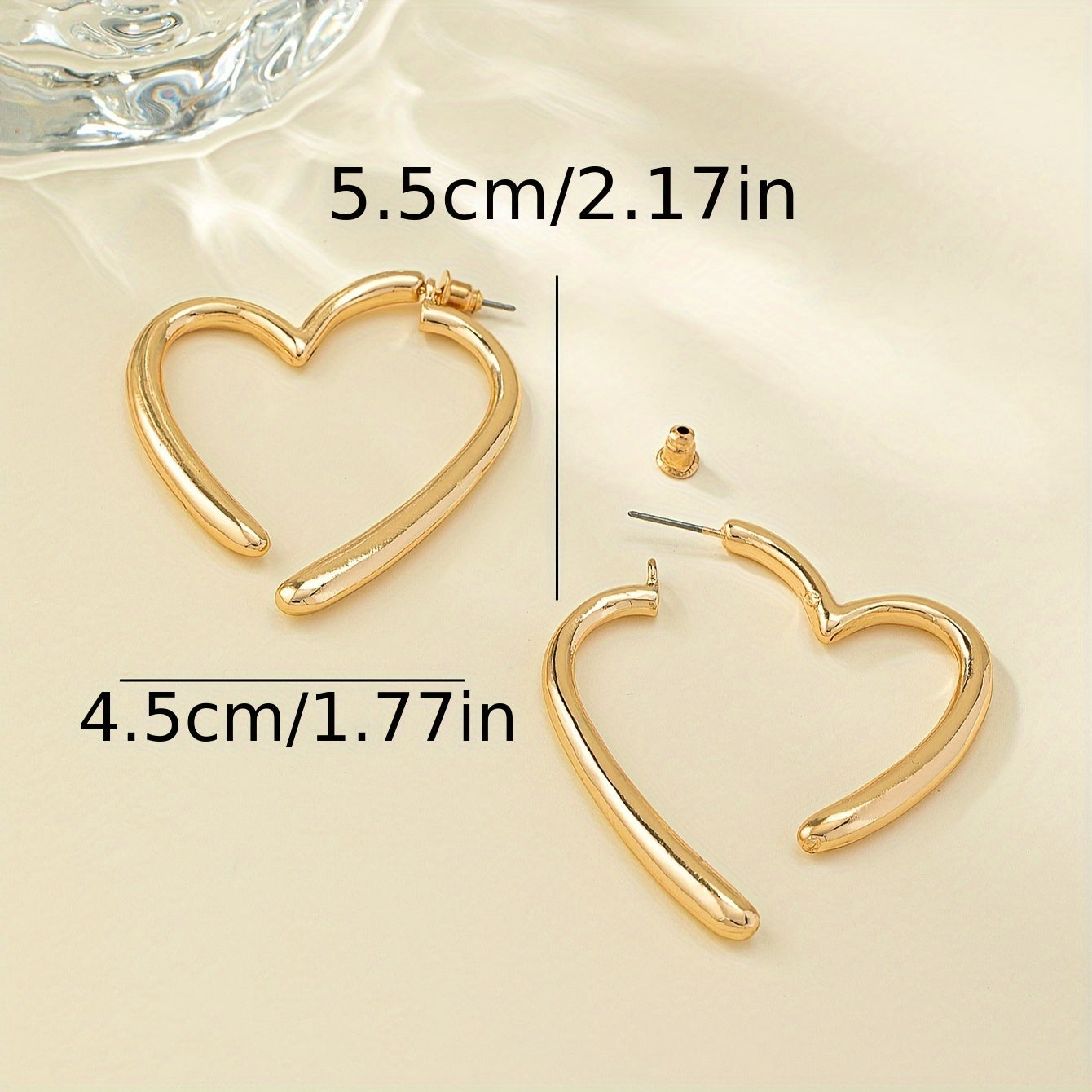Anneliese™ – Pendientes de aro elegantes con forma de corazón en tono dorado para cada ocasión