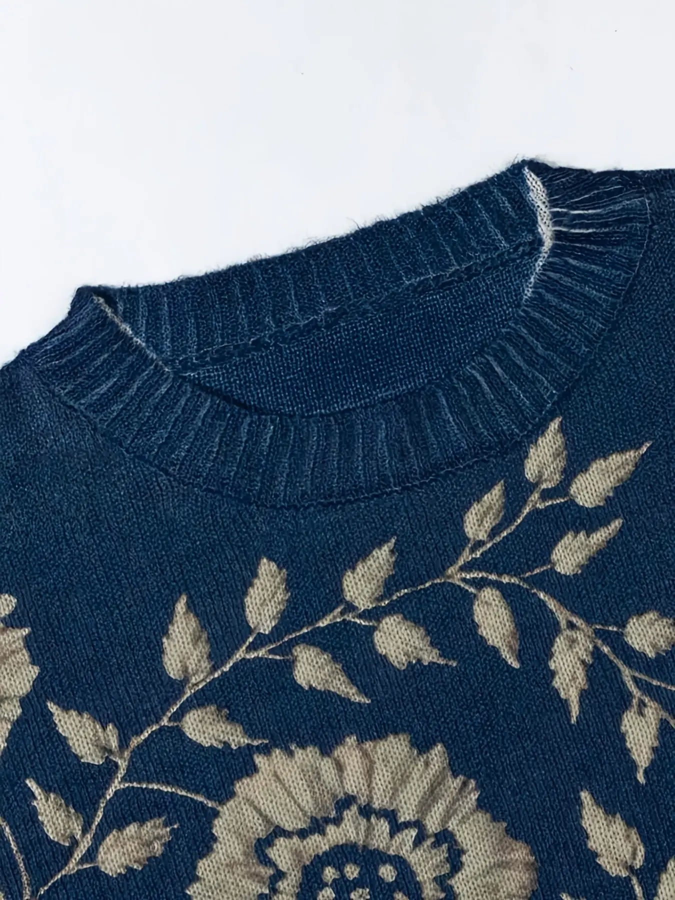 Amelie™ | Jersey elegante de manga larga y estampado floral.